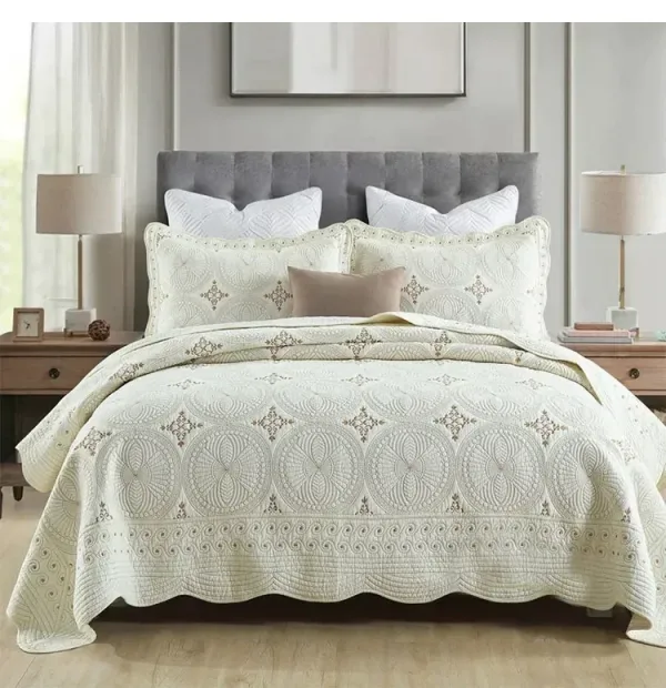 couvre-lit beige coton