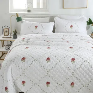 couvre-lit romantique blanc avec roses